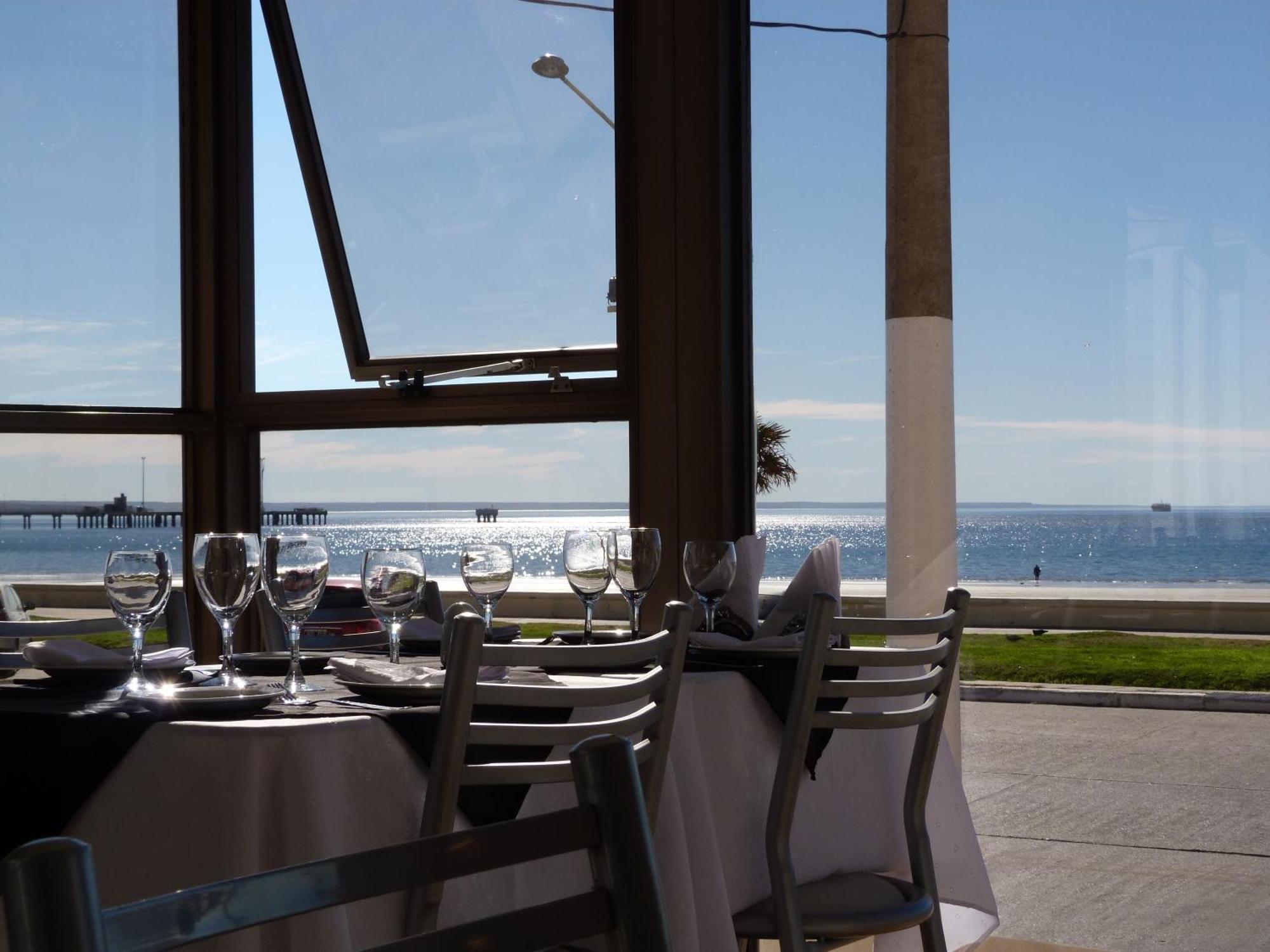 Costanera Hotel Puerto Madryn Exterior photo